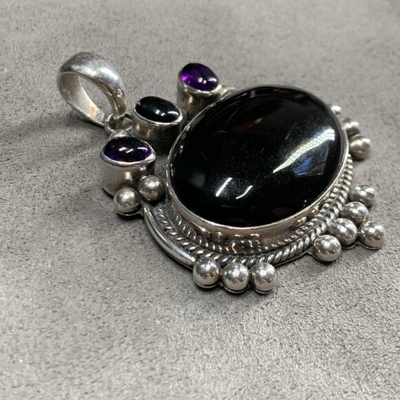 Vintage Sterling 925 Silver Pendant Large Onyx Cabochon & Amethyst Onyx Accents